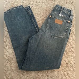 Wrangler straight legs, peach tinted, size 26